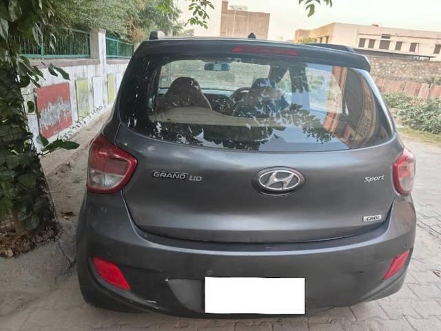 https://images10.gaadi.com/usedcar_image/4620505/original/processed_7135ab41-c562-4bd8-b398-accff584dba7.jpg?imwidth=6401