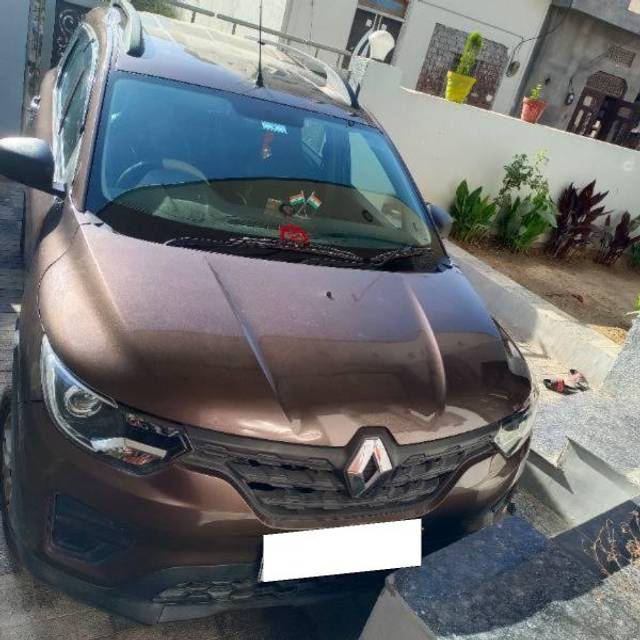 https://images10.gaadi.com/usedcar_image/4620506/original/processed_644cd23c-9464-46aa-9a52-48cbd17e0845.jpg?imwidth=6400