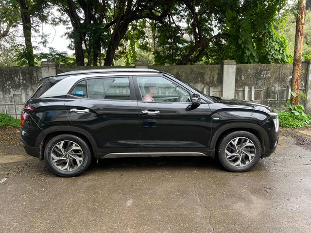 https://images10.gaadi.com/usedcar_image/4620513/original/65764fa39422047b8f25f06ba09f8be9.jpg?imwidth=6401
