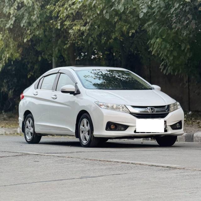 https://images10.gaadi.com/usedcar_image/4620523/original/processed_754c1475c03f81215845b35eaca17ead.jpg?imwidth=6400