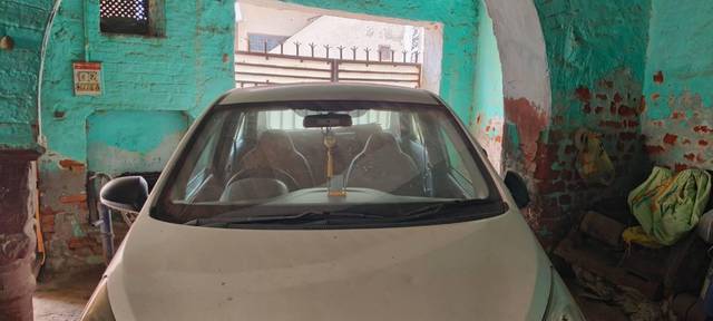 https://images10.gaadi.com/usedcar_image/4620529/original/processed_bd28c3fc-dde6-4472-894a-18113fc005de.jpg?imwidth=6402