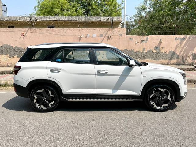 https://images10.gaadi.com/usedcar_image/4620563/original/71bbb4e7-b48c-454e-8377-679dcffe3e2e.jpg?imwidth=6400