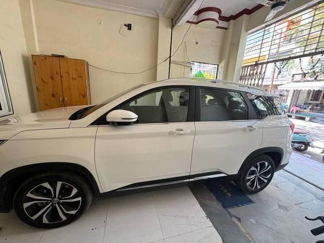 https://images10.gaadi.com/usedcar_image/4620608/original/processed_30de95cf-19c2-409e-a871-c45b7cc20c77.jpeg?imwidth=6400