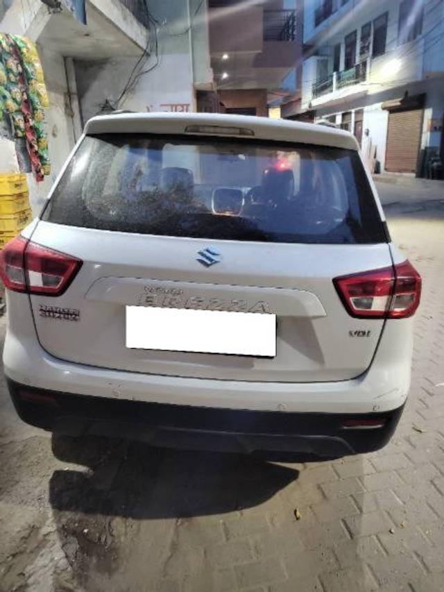 https://images10.gaadi.com/usedcar_image/4620612/original/processed_5e75d322-0f5b-49c6-970a-cf718baf046a.jpg?imwidth=6401