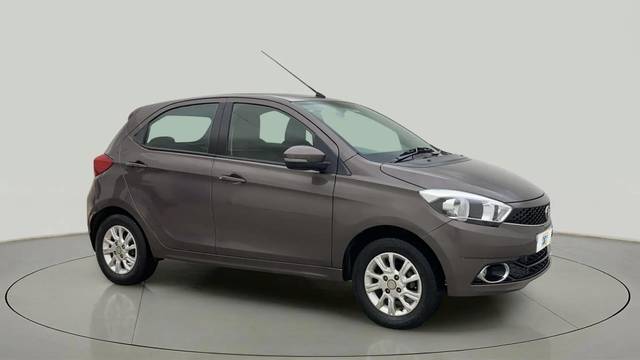 https://images10.gaadi.com/usedcar_image/4620613/original/aba29bfb8f5d4b052e089fdbe203911e.jpg?imwidth=6400