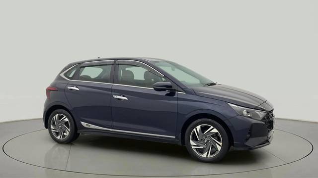 https://images10.gaadi.com/usedcar_image/4620621/original/448c309697f01656aefb16a18d175b28.jpg?imwidth=6400