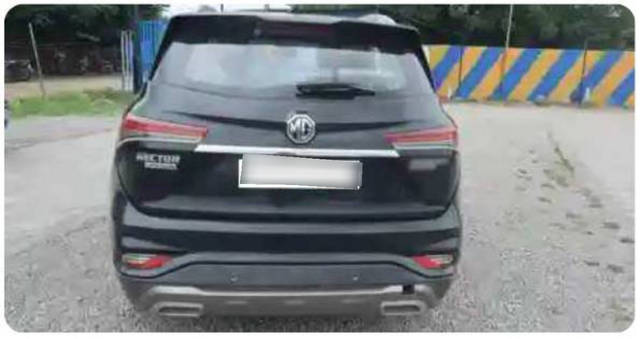 https://images10.gaadi.com/usedcar_image/4620624/original/processed_processed_25d0408f-eb43-47ad-9f67-2420c53946d2.png?imwidth=6402