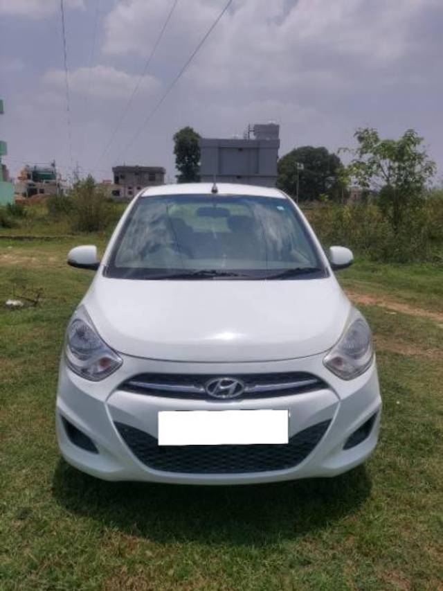 https://images10.gaadi.com/usedcar_image/4620644/original/processed_ecc93fa5-5a91-43c8-873f-cc1a8b282723.jpg?imwidth=6402