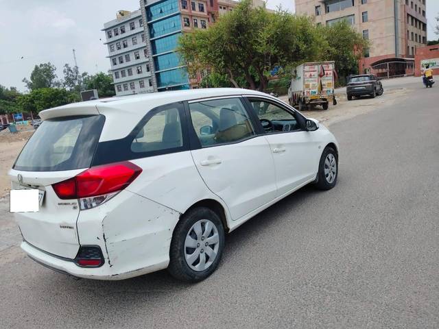 https://images10.gaadi.com/usedcar_image/4620704/original/processed_9d693882-9490-4ad7-a1b1-b0b901ae08ba.jpg?imwidth=6401