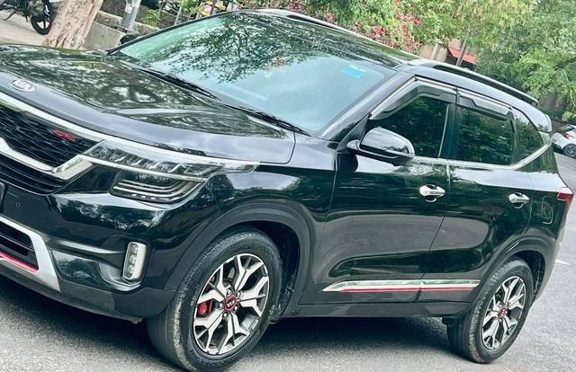https://images10.gaadi.com/usedcar_image/4620714/original/processed_3ffea5eddd8af1777e33af8d65e24ee7.jpg?imwidth=6400