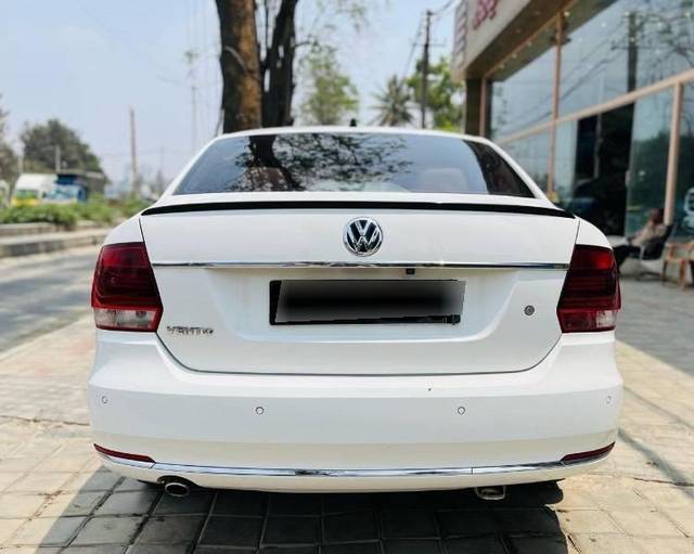 https://images10.gaadi.com/usedcar_image/4620715/original/processed_465d372a-6122-4857-b5b8-eae2f39c6dc6.jpeg?imwidth=6400