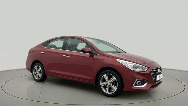 https://images10.gaadi.com/usedcar_image/4620717/original/4b8ce4b4112352bd72d9d0cc0305dd51.jpg?imwidth=6400