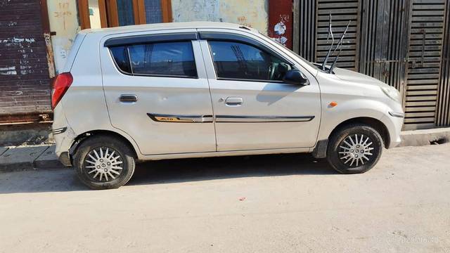https://images10.gaadi.com/usedcar_image/4620748/original/processed_71185886-ec8a-49e7-b5ee-8a7dc3b2f7c6.jpg?imwidth=6402