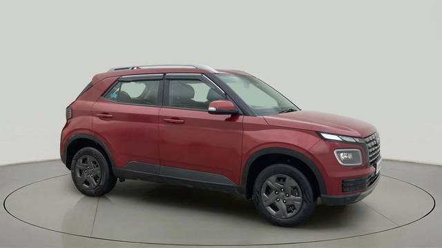 https://images10.gaadi.com/usedcar_image/4620758/original/ebb6ee1c2f86f7f398ccb160864f355b.jpg?imwidth=6400