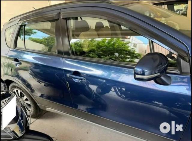 https://images10.gaadi.com/usedcar_image/4620763/original/processed_98f07a82-1099-4e1d-9f4a-ca354df0471d.jpg?imwidth=6402