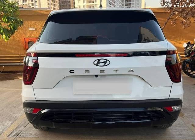 https://images10.gaadi.com/usedcar_image/4620775/original/processed_4fbb991e-b1fb-44f9-9e7f-2037baa3888a.jpeg?imwidth=6401