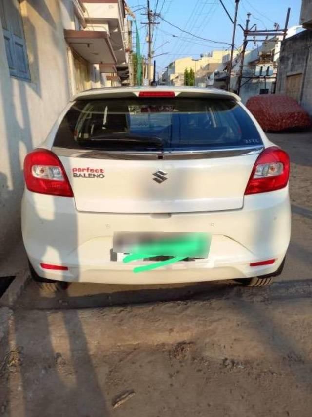 https://images10.gaadi.com/usedcar_image/4620782/original/processed_0d8fc84c-8740-4d1c-9b35-b6af0d8f7101.jpeg?imwidth=6401