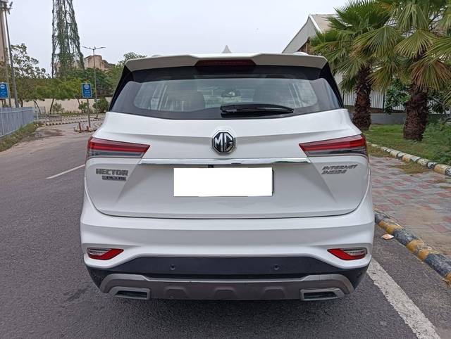 https://images10.gaadi.com/usedcar_image/4620838/original/processed_d090b6aeedcf9322a8eb5331656d0fe7.jpg?imwidth=6401