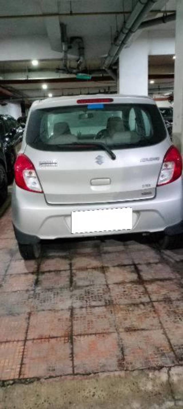https://images10.gaadi.com/usedcar_image/4620871/original/processed_6be94dff-80a8-4d01-b48b-d2d7a808a12c.jpg?imwidth=6402