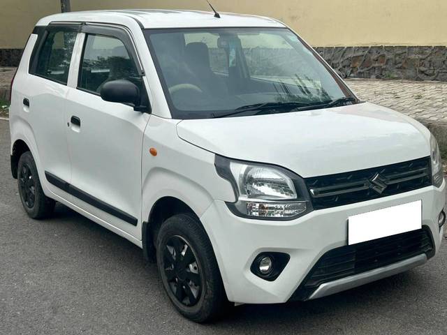 https://images10.gaadi.com/usedcar_image/4620876/original/processed_a3214578611862edf866d2b2592f9fe0.jpg?imwidth=6400