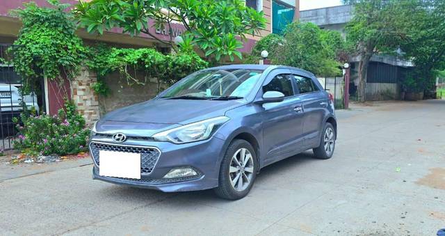 https://images10.gaadi.com/usedcar_image/4620883/original/processed_96b6b898-dcc9-41fd-a99b-262710a1f5b0.jpg?imwidth=6400