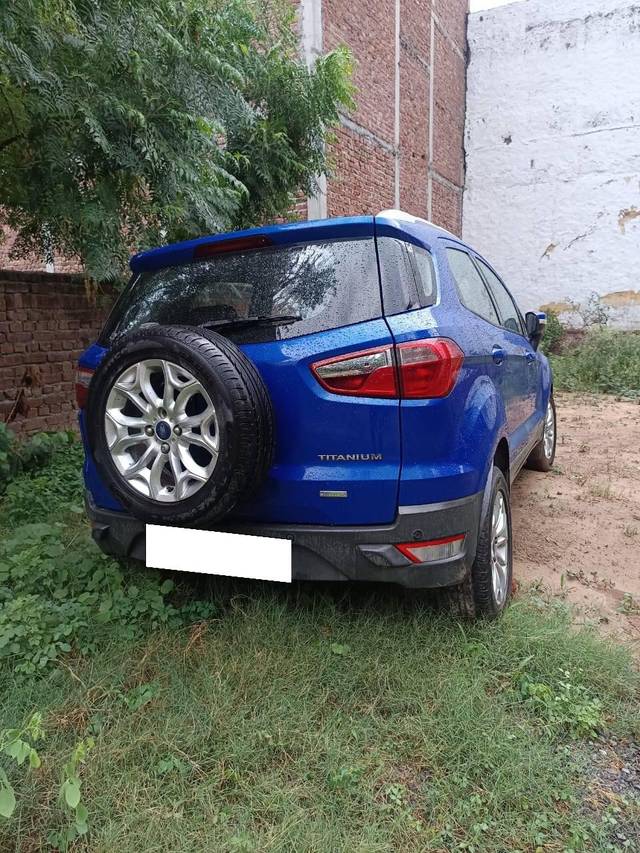 https://images10.gaadi.com/usedcar_image/4620891/original/processed_59c215d0-9c15-4db9-8810-d616744fafc7.jpg?imwidth=6400