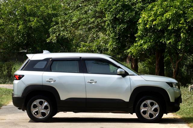 https://images10.gaadi.com/usedcar_image/4620914/original/06922c7884db0cc32c8a5138e9948cf6.JPG?imwidth=6401