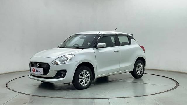 https://images10.gaadi.com/usedcar_image/4620972/original/725882a48709017283373d97cc671c35.JPG?imwidth=6400