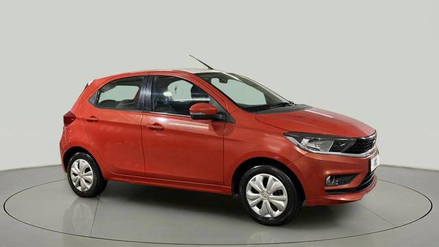 https://images10.gaadi.com/usedcar_image/4621002/original/b0e60222d86748aad82ffcb1442247fb.jpg?imwidth=6400