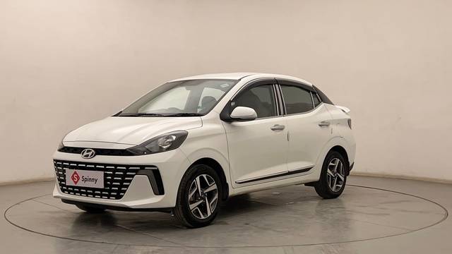 https://images10.gaadi.com/usedcar_image/4621015/original/b79ec4b664f26907c495f0beca347073.JPG?imwidth=6400