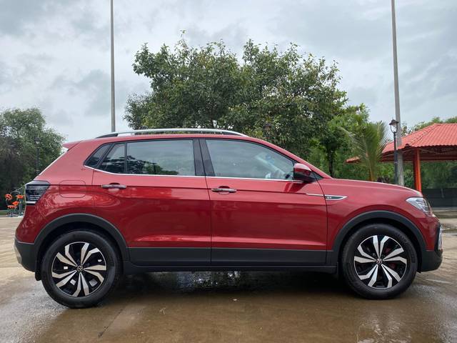 https://images10.gaadi.com/usedcar_image/4621048/original/processed_330d2d145079cbafcdb94e046ddcebbf.jpg?imwidth=6401