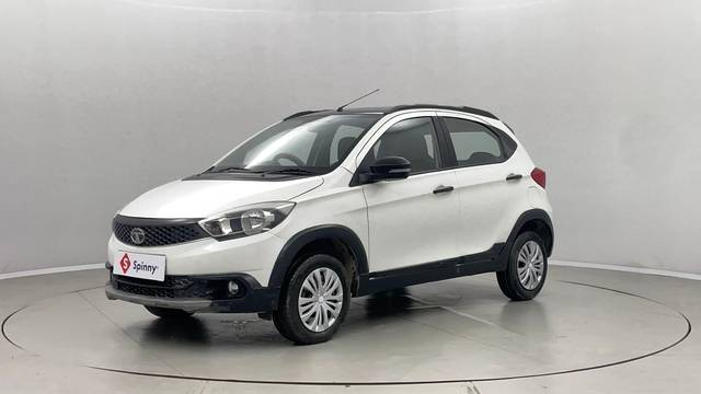 https://images10.gaadi.com/usedcar_image/4621051/original/df3d5a6a372ec17643ddb1fe285a643c.JPG?imwidth=6400