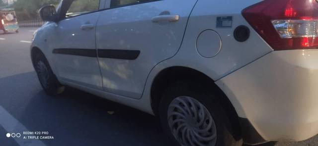 https://images10.gaadi.com/usedcar_image/4621066/original/processed_7e3a84ef-a358-45c6-b92f-e7358b55d77e.jpg?imwidth=6402