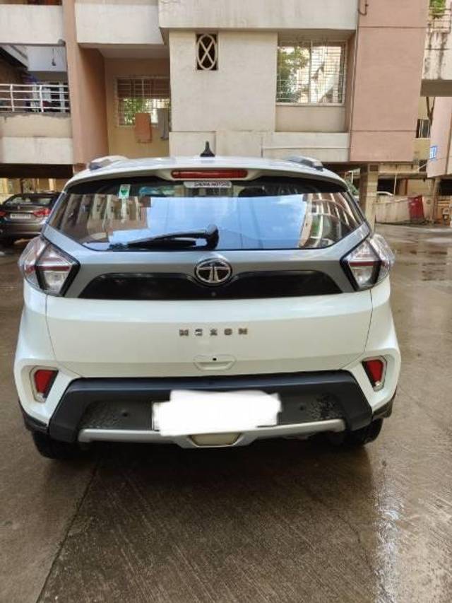 https://images10.gaadi.com/usedcar_image/4621085/original/processed_226db10a-e2ed-4f9b-89cb-f183d30f5f8d.jpg?imwidth=6402