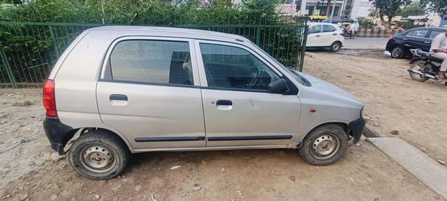 https://images10.gaadi.com/usedcar_image/4621099/original/processed_0fdb084e-167e-48e6-b35f-731d4b29aa6d.jpg?imwidth=6401