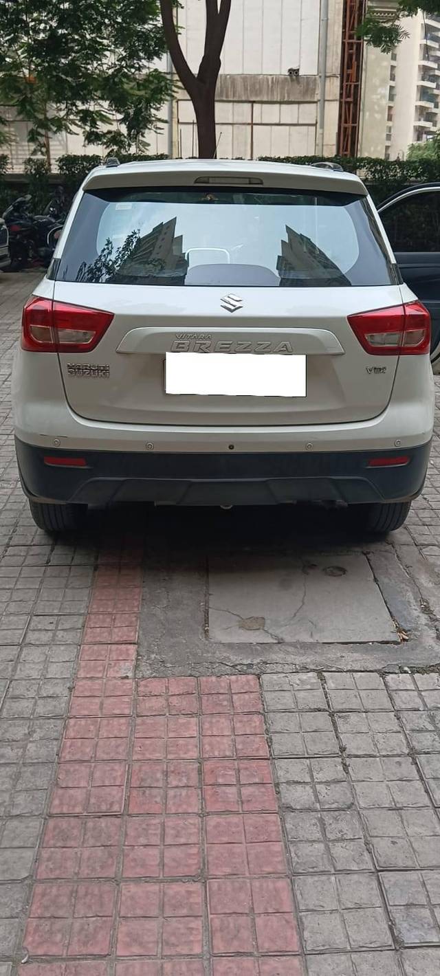 https://images10.gaadi.com/usedcar_image/4621117/original/processed_1cd49b03-6318-427e-8587-98d8d0a764e9.jpg?imwidth=6401
