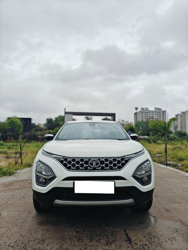 https://images10.gaadi.com/usedcar_image/4621128/original/processed_af3f8c78-6862-4d2b-b60c-2f4bc2efe8e6.jpg?imwidth=6400