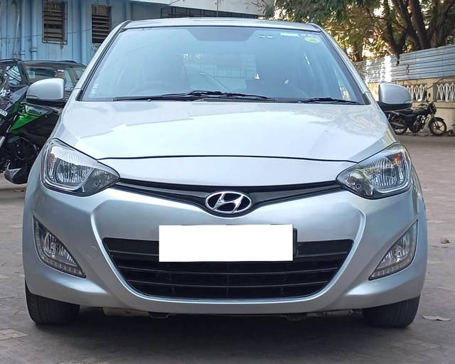 https://images10.gaadi.com/usedcar_image/4621132/original/processed_a5695e2646fd56e0f8b24fd8550b106b.jpeg?imwidth=6400