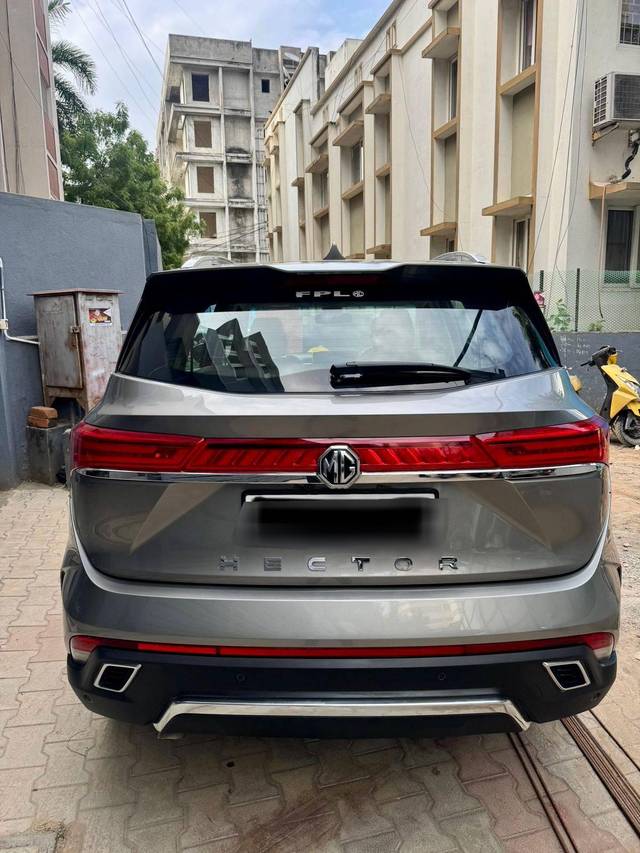 https://images10.gaadi.com/usedcar_image/4621145/original/processed_4a22c4b489ea99617523839db0398300.jpg?imwidth=6402