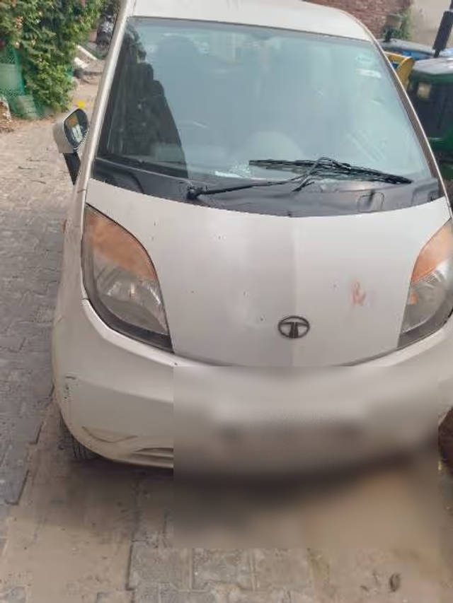 https://images10.gaadi.com/usedcar_image/4621180/original/d0540d78-e891-4e3a-ba32-60e81c1af087.png?imwidth=6402