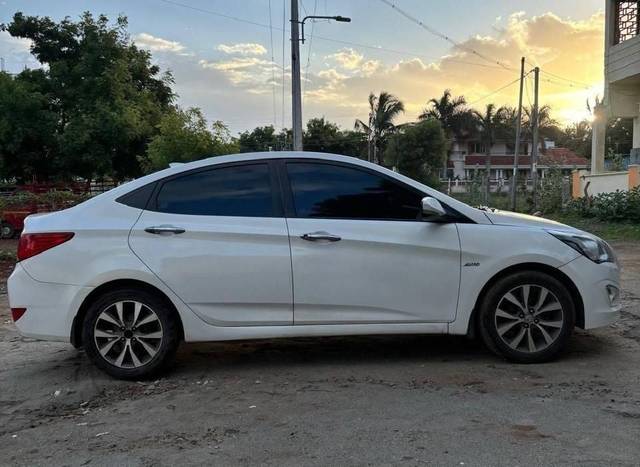 https://images10.gaadi.com/usedcar_image/4621185/original/processed_3e28c86280662b4ff4a9f62c2d6b8977.jpg?imwidth=6401