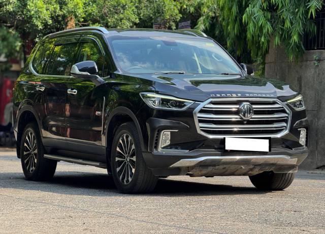 https://images10.gaadi.com/usedcar_image/4621218/original/processed_0c25cddd663cad172b719b104973eecf.jpg?imwidth=6400