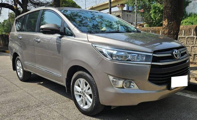 https://images10.gaadi.com/usedcar_image/4621228/original/processed_803301da012d7add3358d00aa9863f11.jpg?imwidth=6400