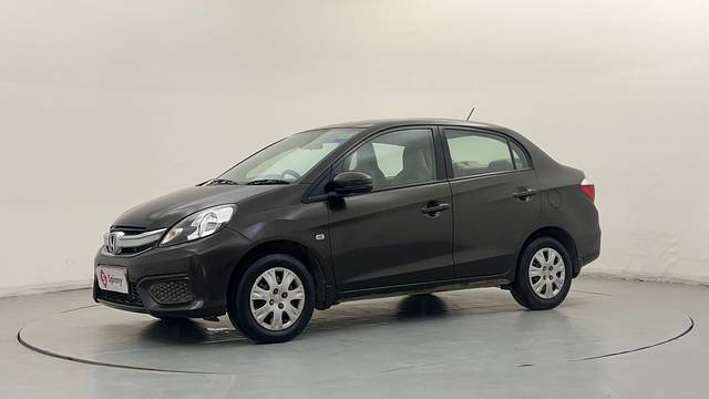 https://images10.gaadi.com/usedcar_image/4621232/original/afa0ee1dfbace093b5579d650ee16fe2.JPG?imwidth=6400