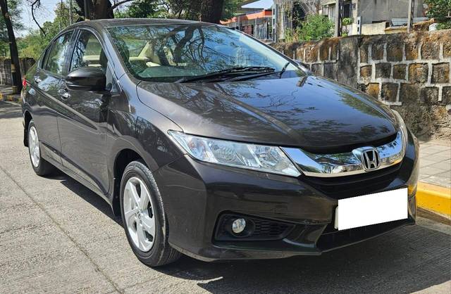 https://images10.gaadi.com/usedcar_image/4621235/original/processed_ec9127af60708a846dc84cb9b44afc67.jpg?imwidth=6400