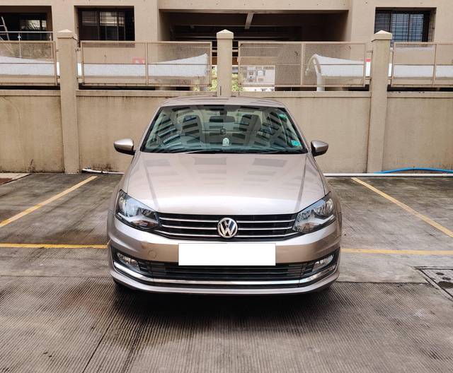 https://images10.gaadi.com/usedcar_image/4621241/original/processed_cd4184f3cac69f0e3ba955dc3b6bd514.jpg?imwidth=6402