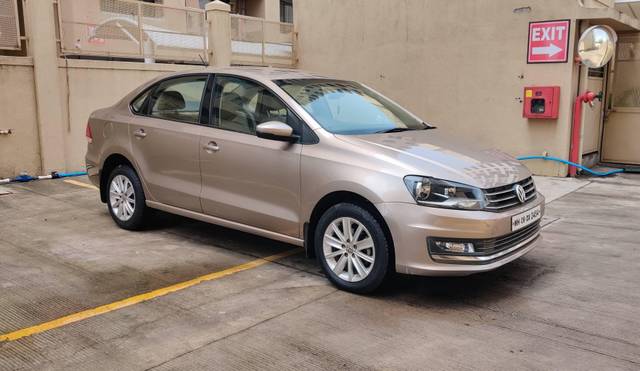 https://images10.gaadi.com/usedcar_image/4621241/original/processed_d03afc99774a2152ac5a4550f54d57b7.jpg?imwidth=6400