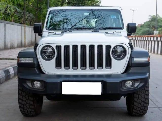 https://images10.gaadi.com/usedcar_image/4621252/original/processed_e372cc7e5ec582b59fc808c5618bf1c3.jpg?imwidth=6400