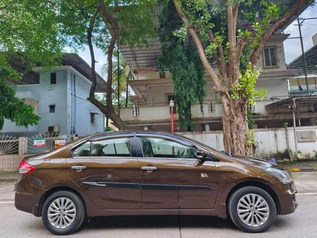 https://images10.gaadi.com/usedcar_image/4621258/original/processed_4c25f350f09a2583c9237d24991d2f09.jpg?imwidth=6401