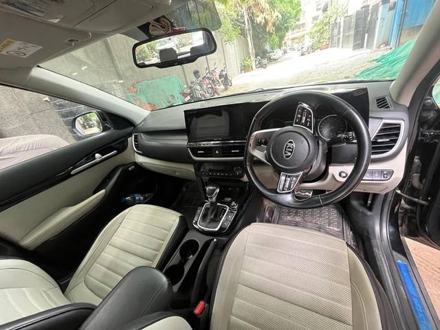 https://images10.gaadi.com/usedcar_image/4621265/original/e2d26baf375d95a40383cd59be2a1068.jpg?imwidth=6402